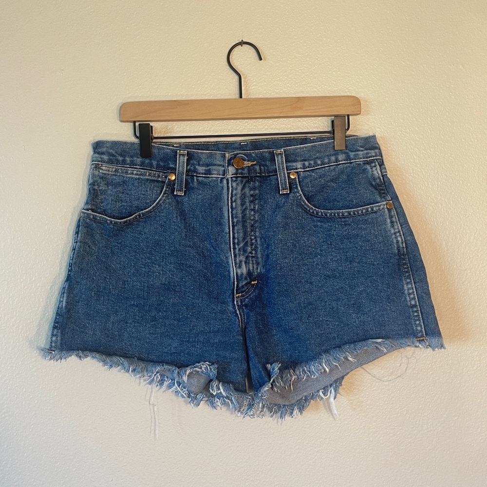 Wrangler Cut Off Shorts (Size 30)